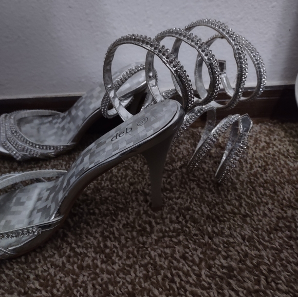 Silver rhinestone leg wrap high heels size 7 1/2 - Picture 2 of 4